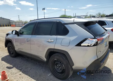 2021 Toyota Rav4 Le z USA, uszkodzony, nr VIN 2T3H1RFV6MC131363
